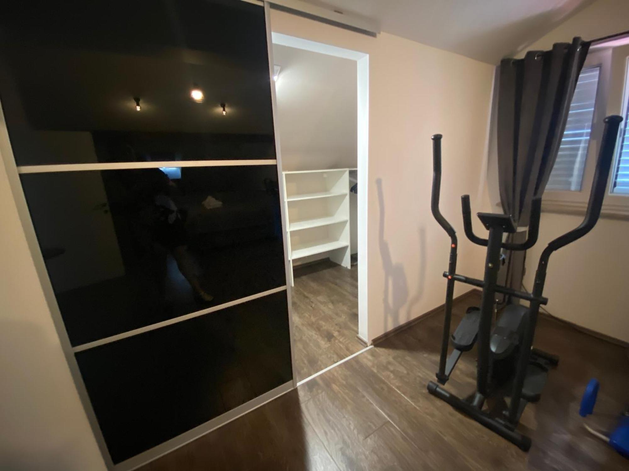 Penthouse Apartment ลอฟราน ภายนอก รูปภาพ